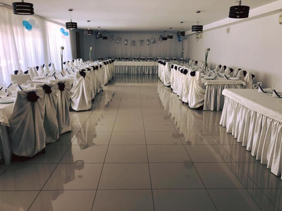 Pensiunea Deian-Clisura Dunarii Moldova Noua Exteriér fotografie