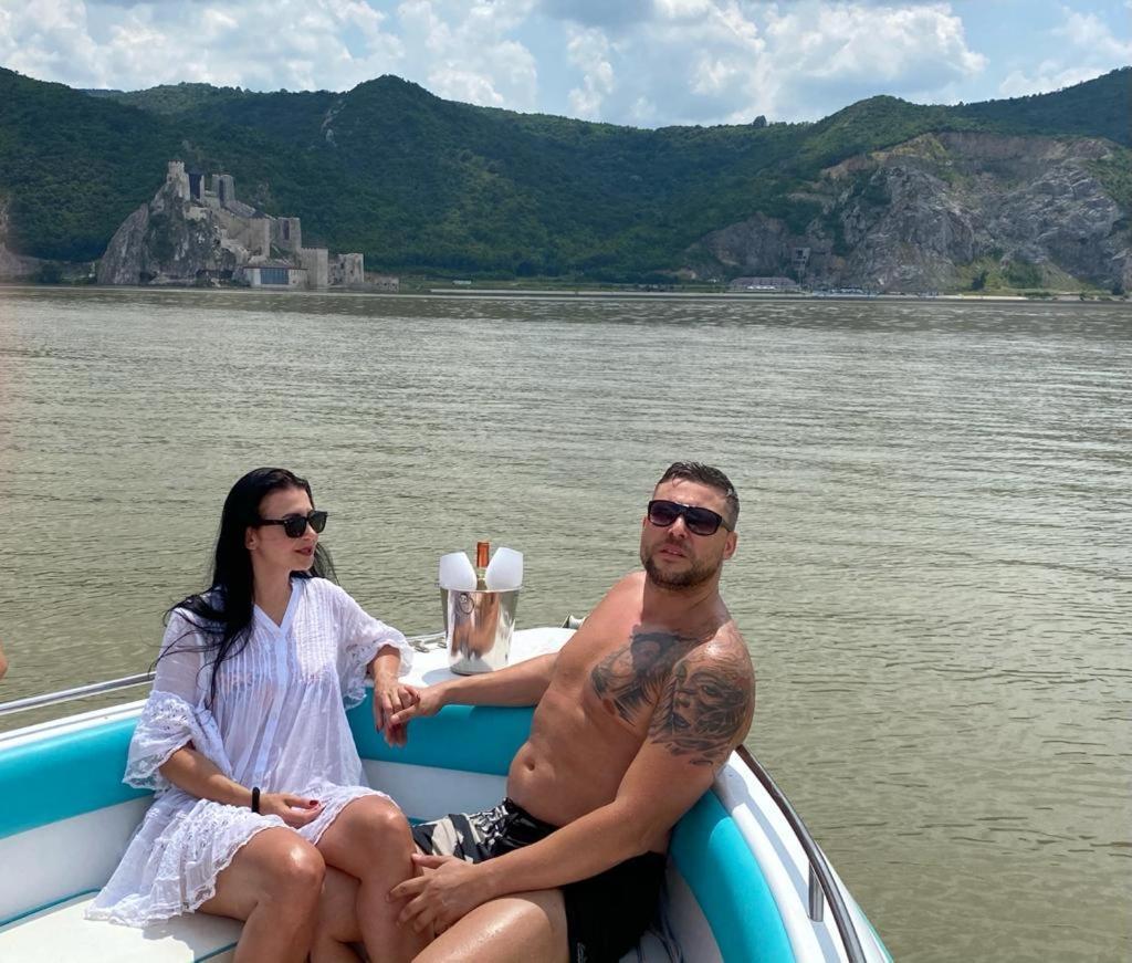 Pensiunea Deian-Clisura Dunarii Moldova Noua Exteriér fotografie