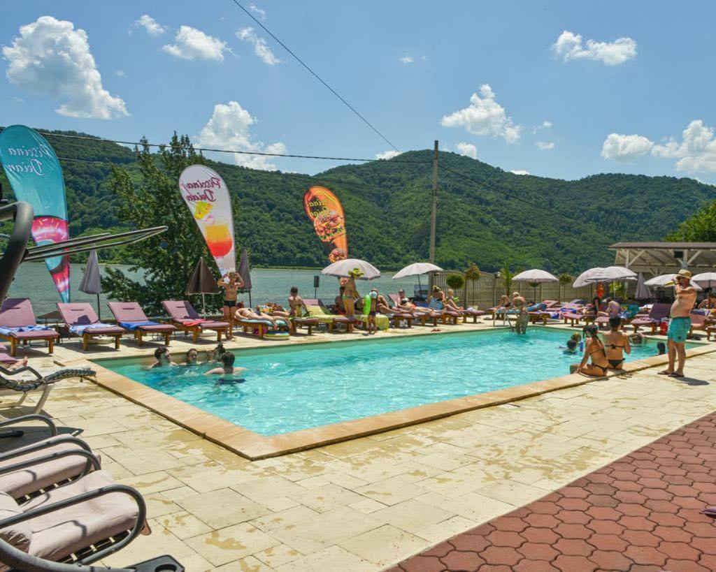 Pensiunea Deian-Clisura Dunarii Moldova Noua Exteriér fotografie
